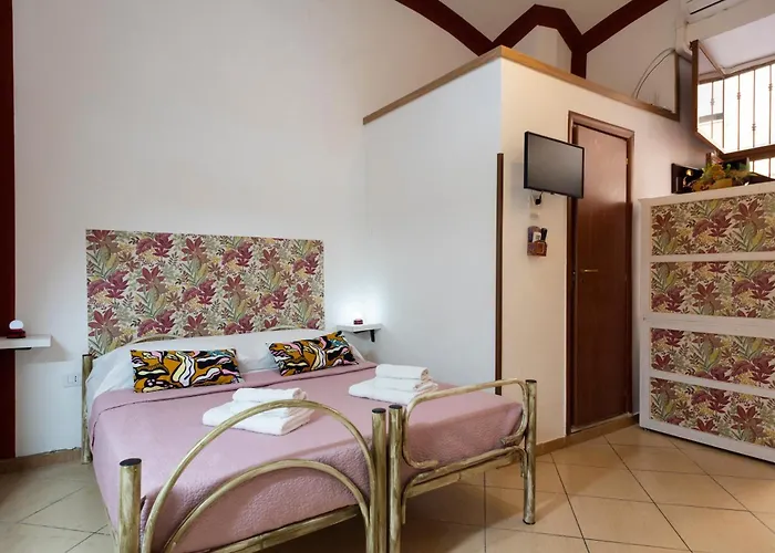 Alfred House - Casa Donna Rosaria